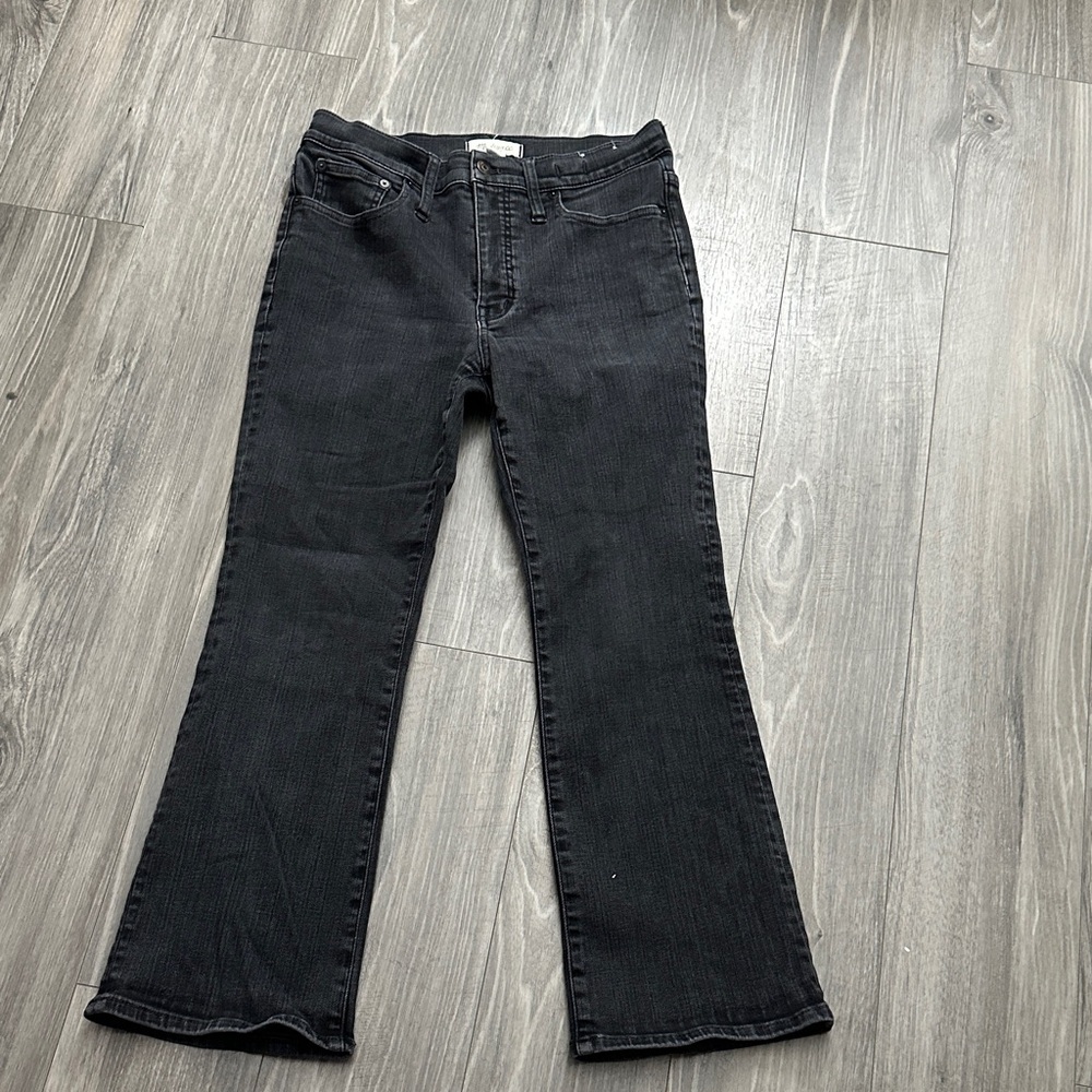 Madewell Mid Rise Kick Out Jeans - size 30